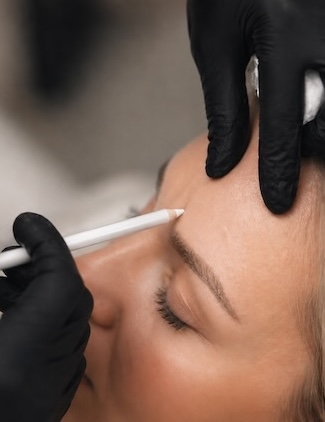 Glabella assessment during cosmetic injecting training
