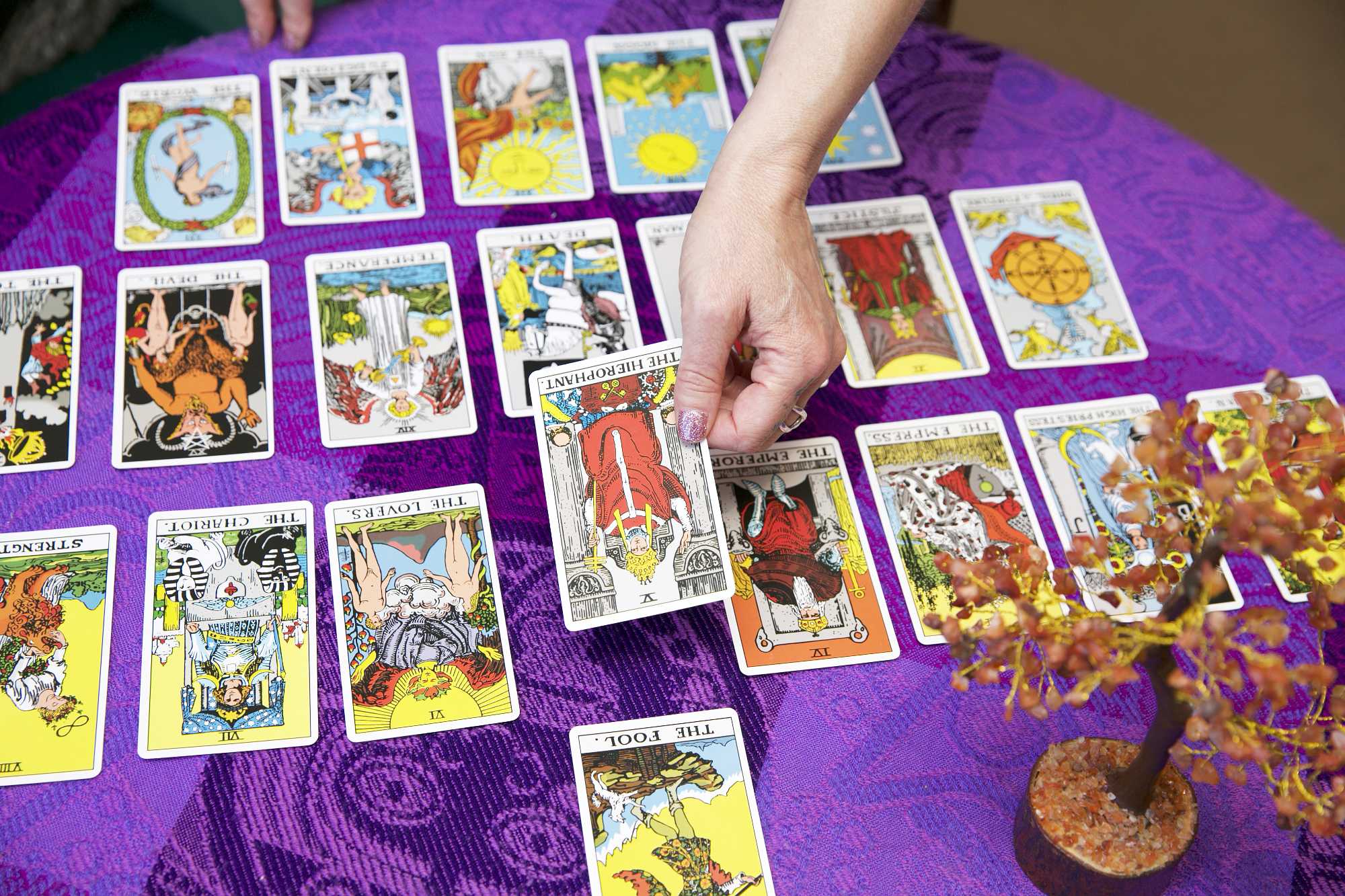 Ground & Rise® Beginner’s Tarot Course with Sam Starr